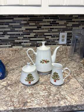Crown Ming Fine China Christmas Tree 3-Piece Tea Set - Teapot, Sugar Bowl, Cream